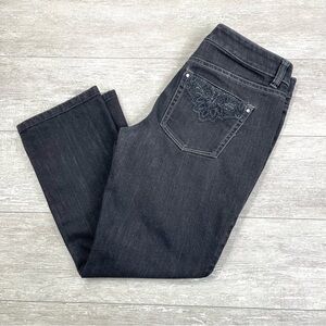 White House Black Market Black Crop Leg Embroidered Blanc Jeans Size 2